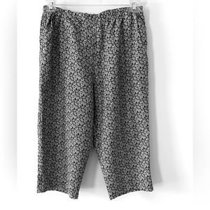 Kim Rogers Cropped Black & White Pants